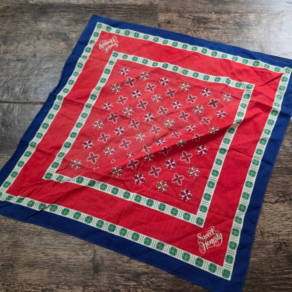 AVON Sweet‎ Honesty Bandana Womens OS Red Floral Vintage Scarf Neckerchief